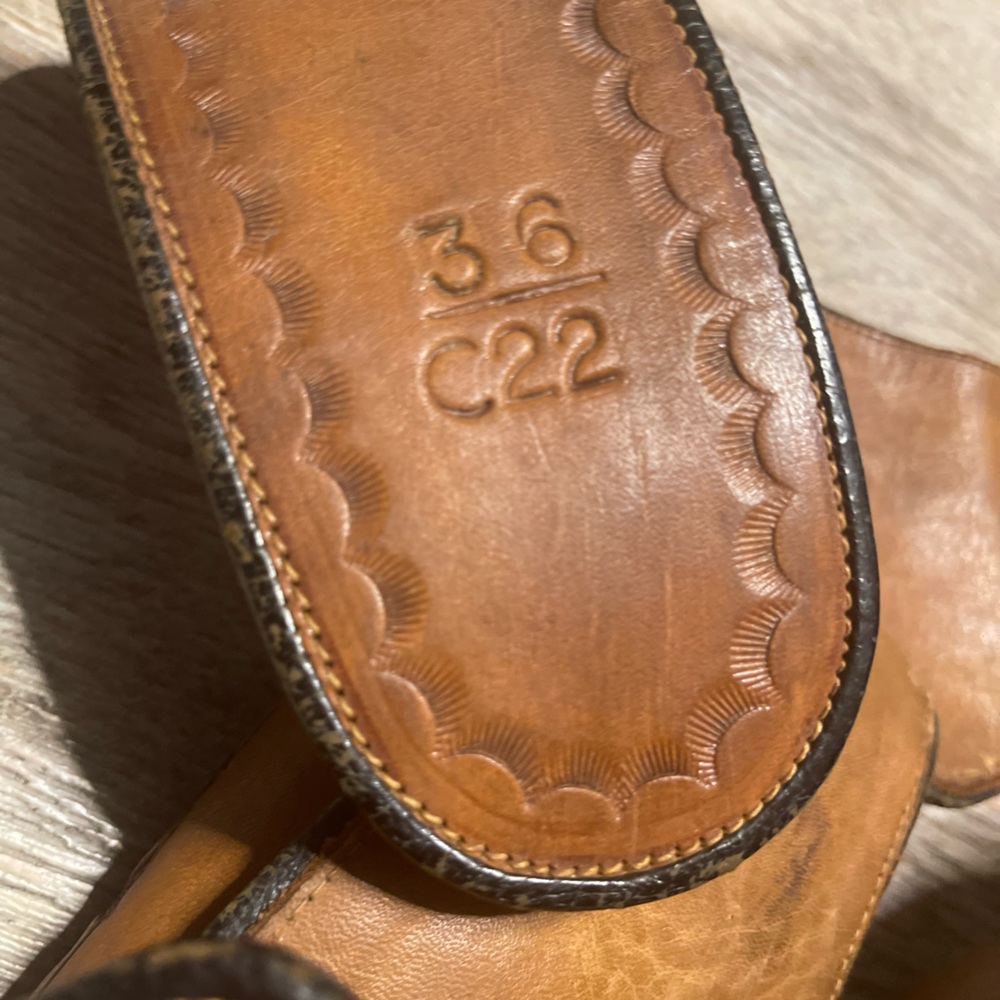 Western Gun Belt and right hand draw.
